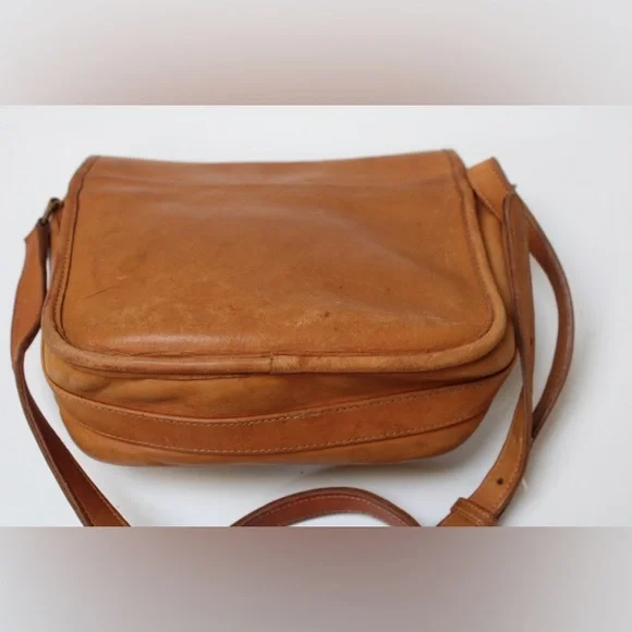 Vintage Coach Cafe flap cross body bag - Picture 13 of 16